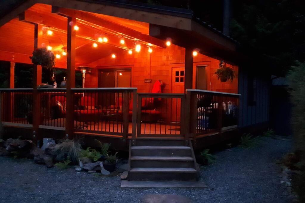 Cozy Corner Cottage Port Renfrew Εξωτερικό φωτογραφία
